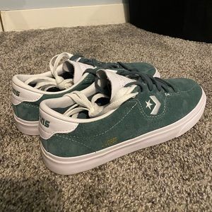 Converse Louie Lopez